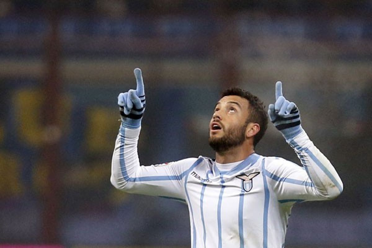 Lazio Tekuk Hellas Verona 2-1