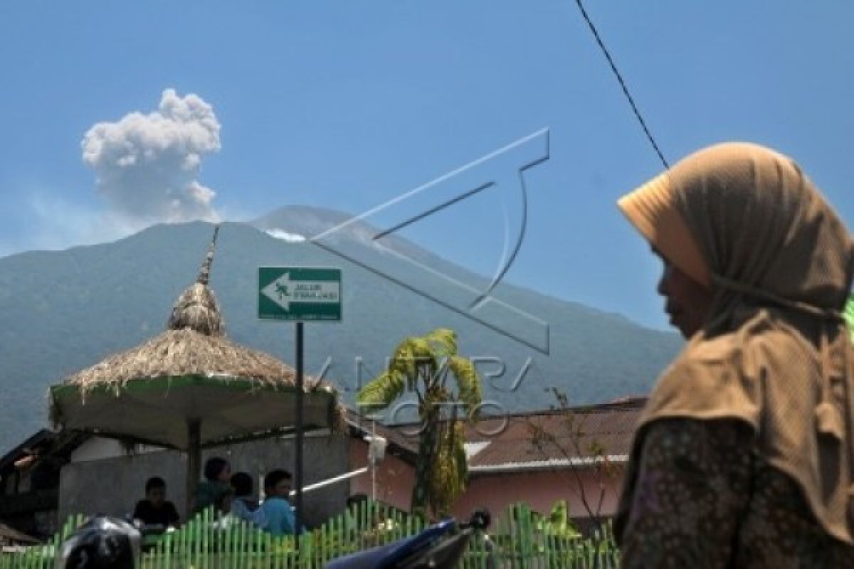 Tiga Pendaki Tersesat di Gunung Slamet