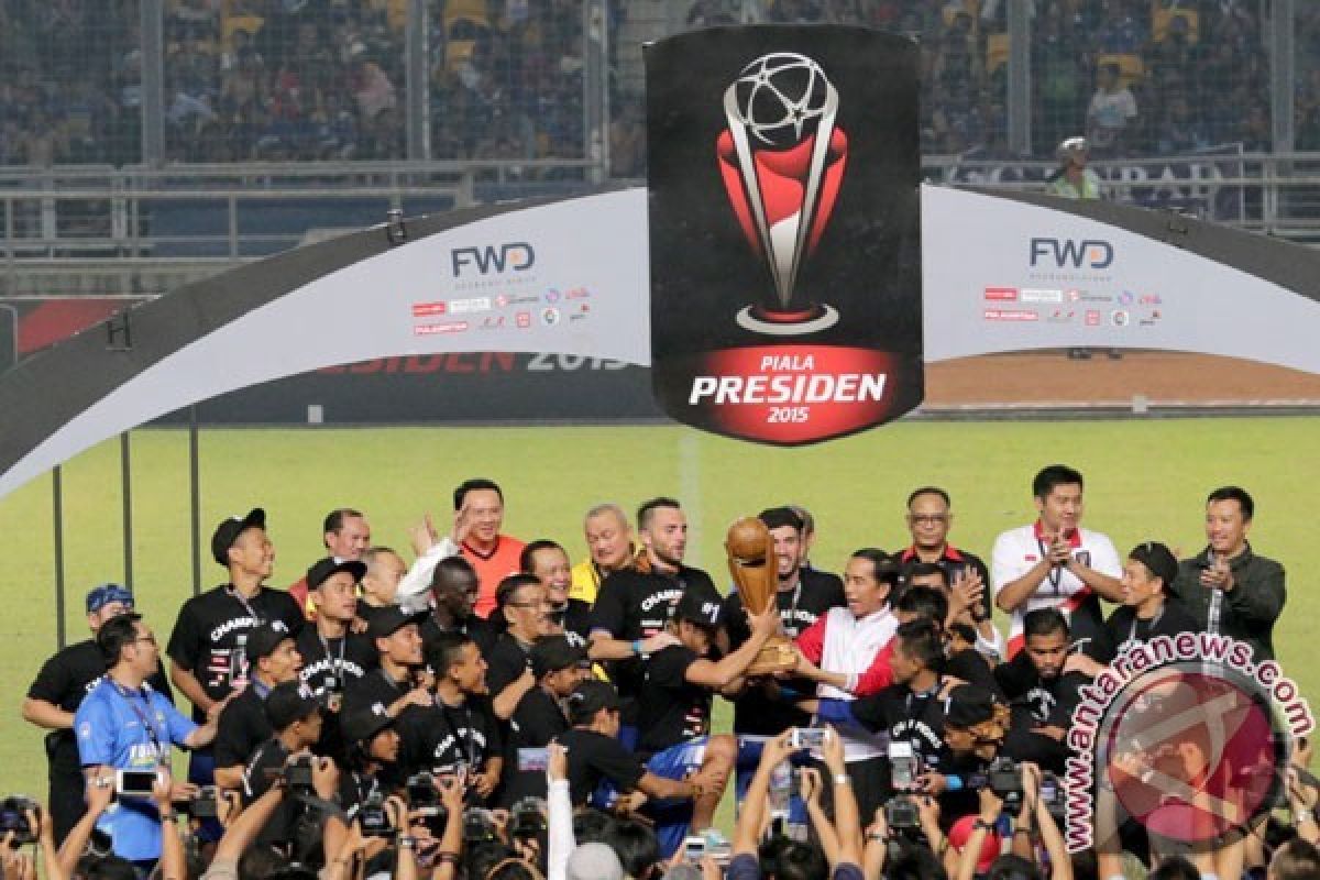 Jalanan Bandung Bak Lautan Biru Dipadati Pawai Bobotoh Persib