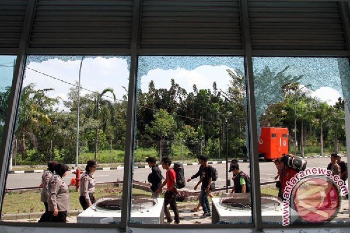 Polisi Tetapkan Delapan Tersangka Kepemilikan Badik-Panah Peserta Kogres HMI