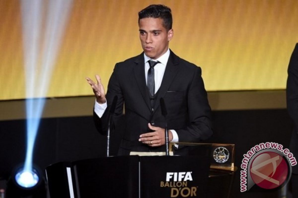 Wendell Lira Raih FIFA Puskas Award 2015