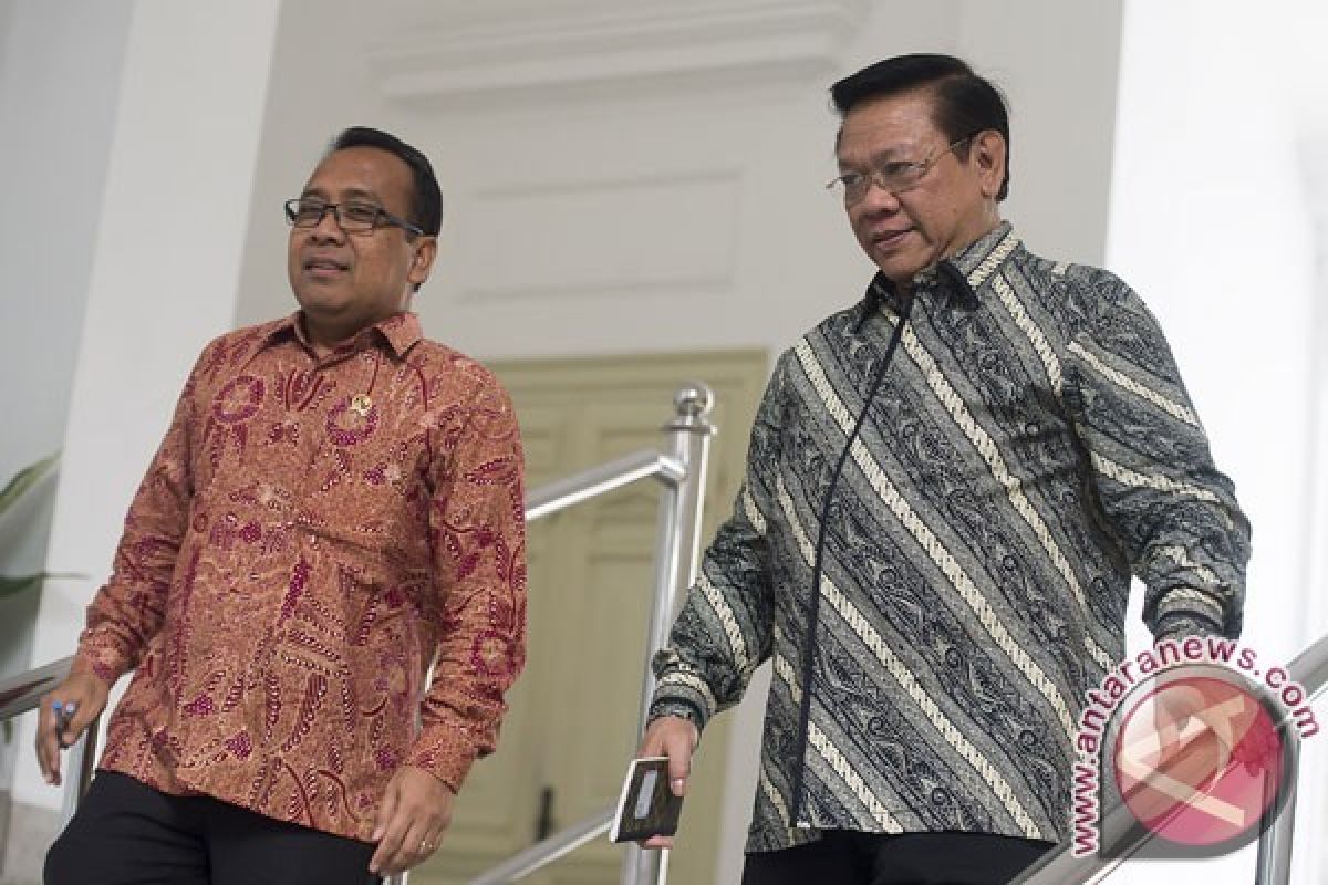 Agung Laksono Optimistis Aburizal Dukung Munas Bersama