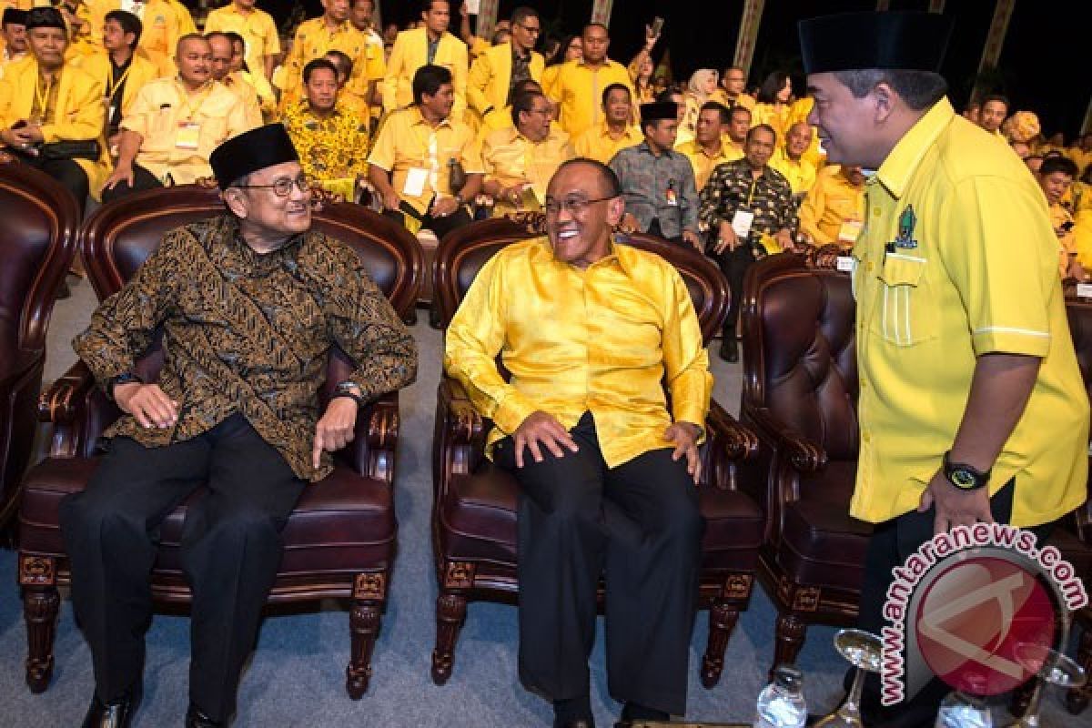 Dave Laksono: Ketum Golkar Mendatang Bisa Jadi "Boneka" Wantim