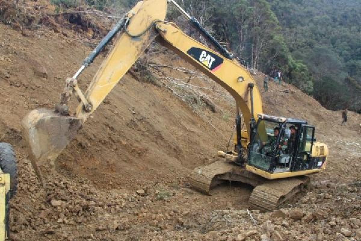 Jalan menuju pegunungan tengah Papua kembali normal 