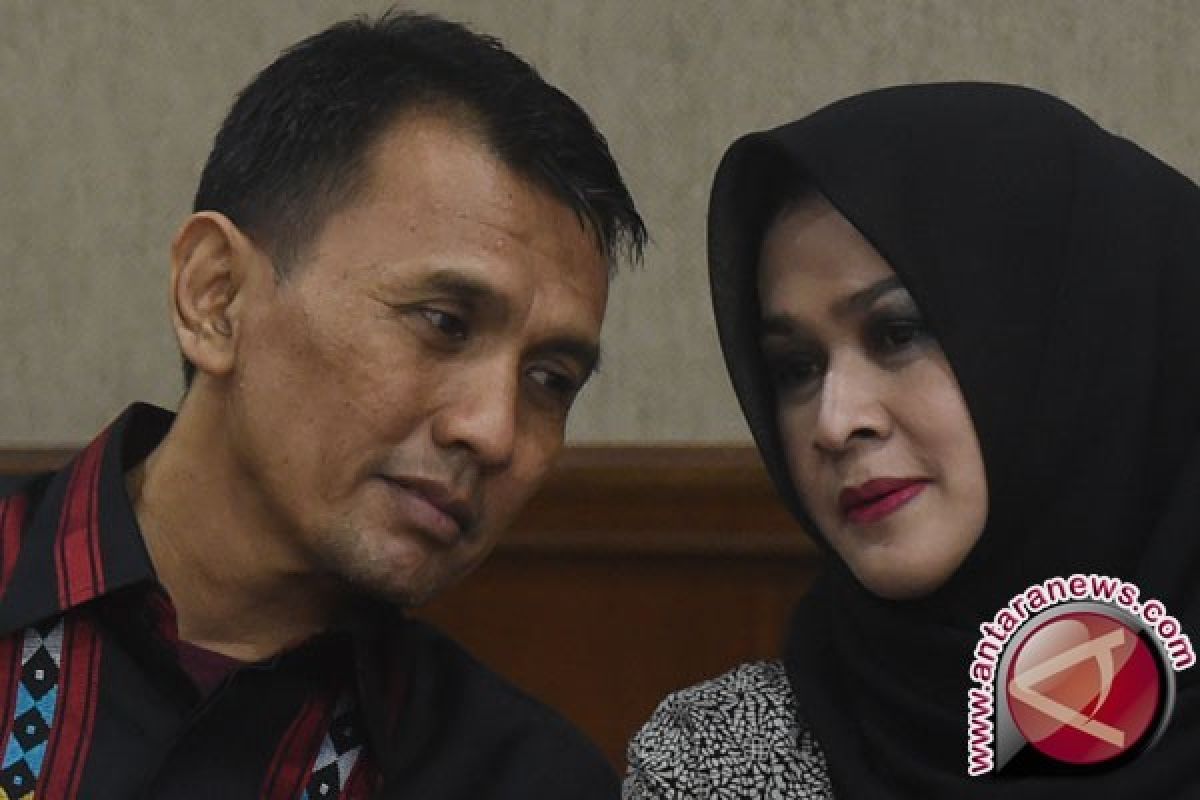 Gatot-Evy Kucurkan Rp4 Miliar Lebih Untuk OC Kaligis