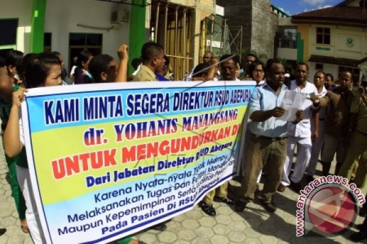 Perawat RSUD Abepura demo minta pimpinannya mundur 