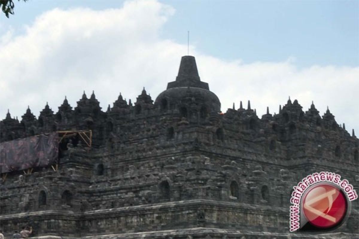 Menlu Ceko Kunjungi Candi Borobudur