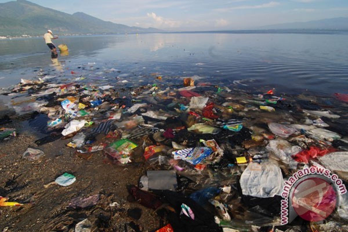 Peneliti: Sampah Plastik di Perairan Cilacap Mengkhawatirkan