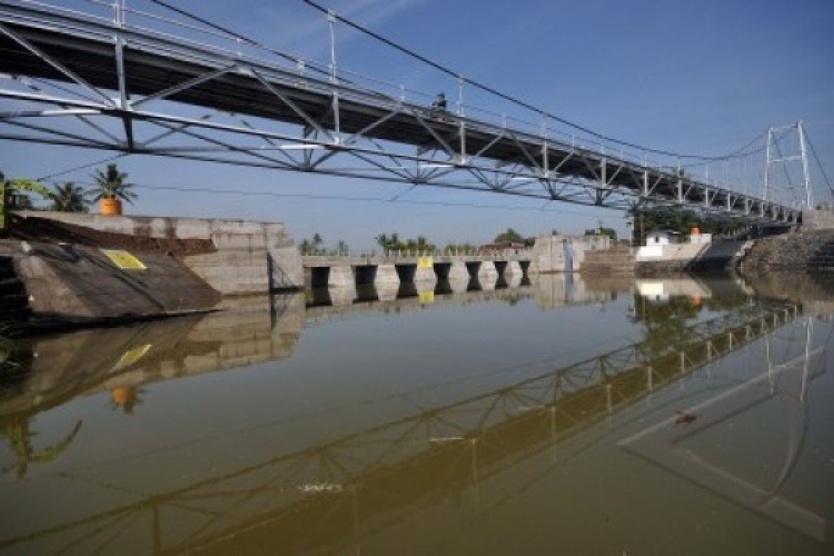 Pemerintah Bangun Jembatan Srowol