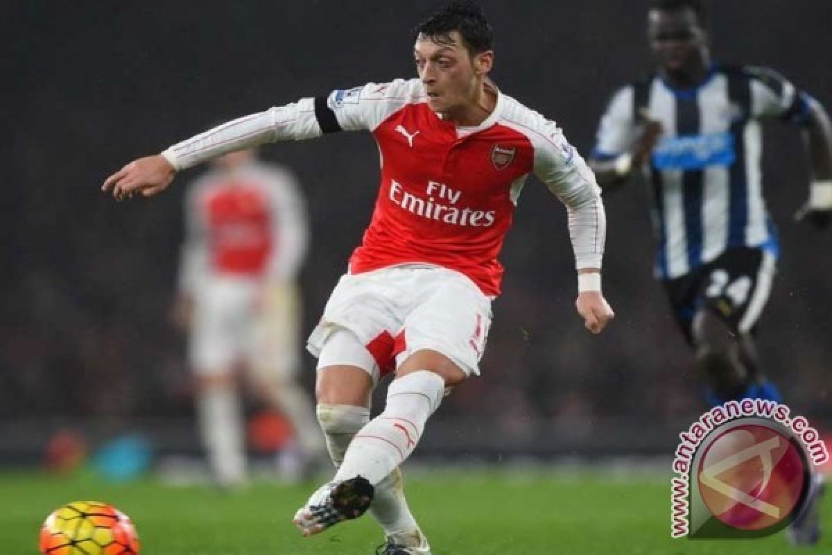 Ini Resep Hidup Sehat Penggawa Arsenal Mesut Oezil?