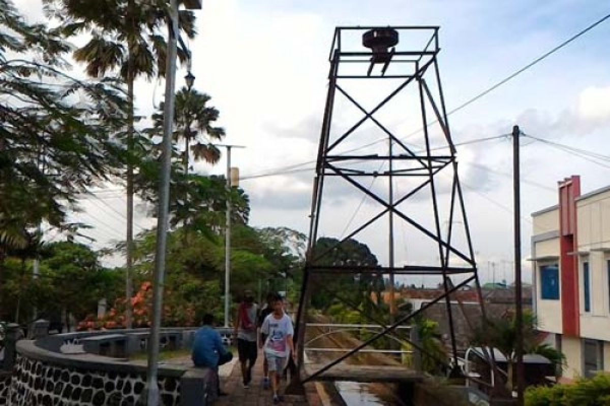 Ingatan Menara Bengung Kota Magelang