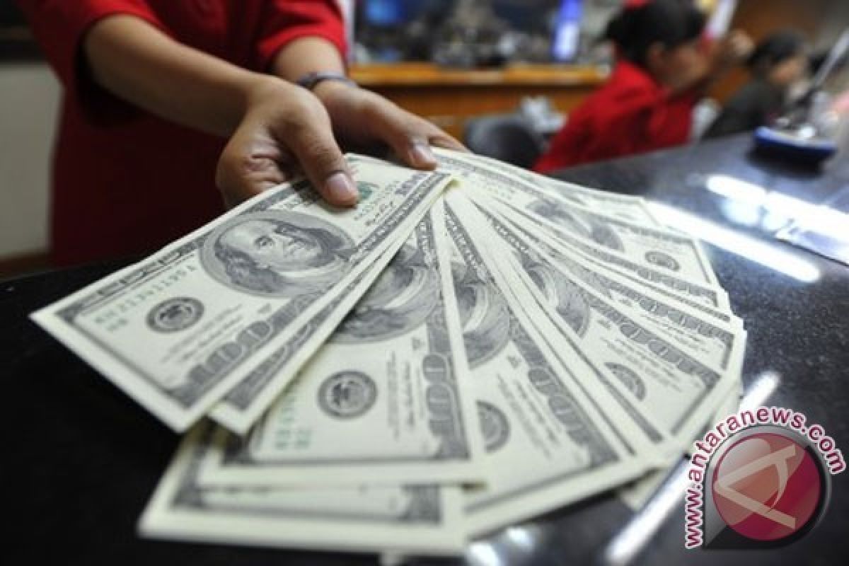 Dolar Menguat Terhadap Yen Ketika Harga Minyak Rebound