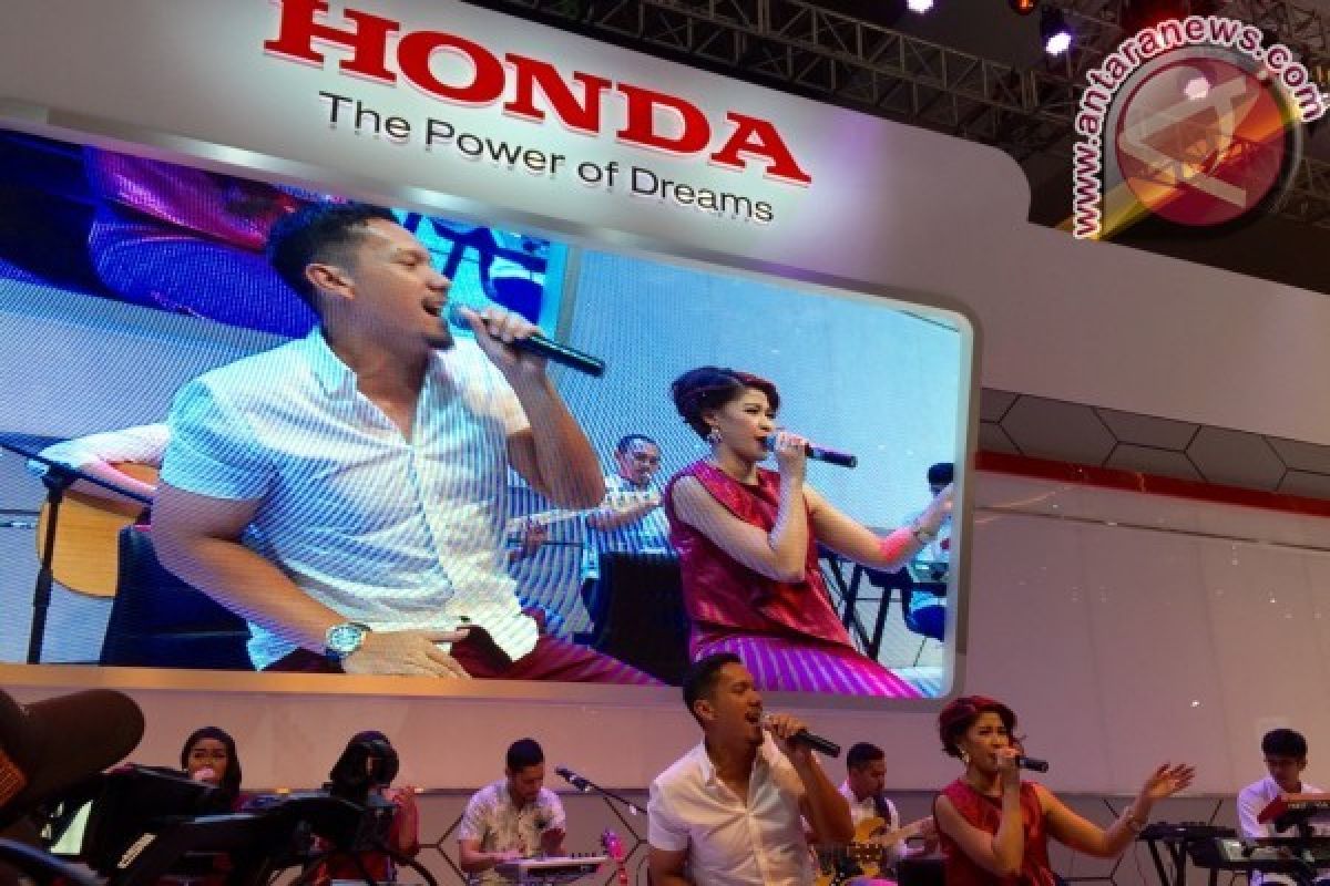 Maliq & D'Essentials Goyang Booth Honda di hari Terakhir IIMS