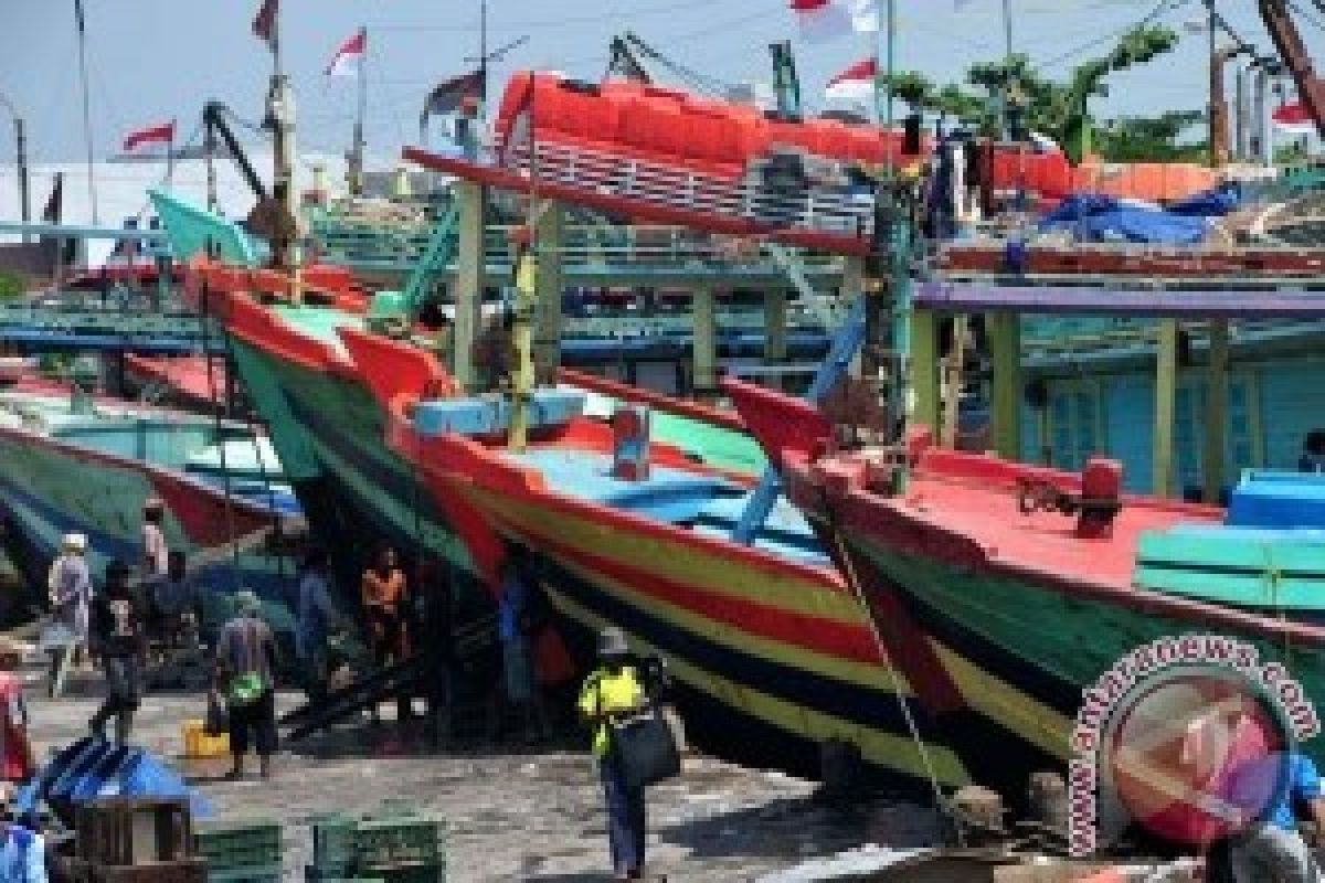 Nelayan Rembang Pesimistis Bisa Beralih dari Cantrang