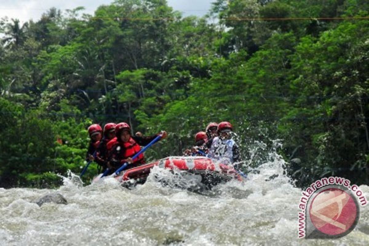 Dua orang tewas saat mengikuti Arum Jeram di Sungai Serayu