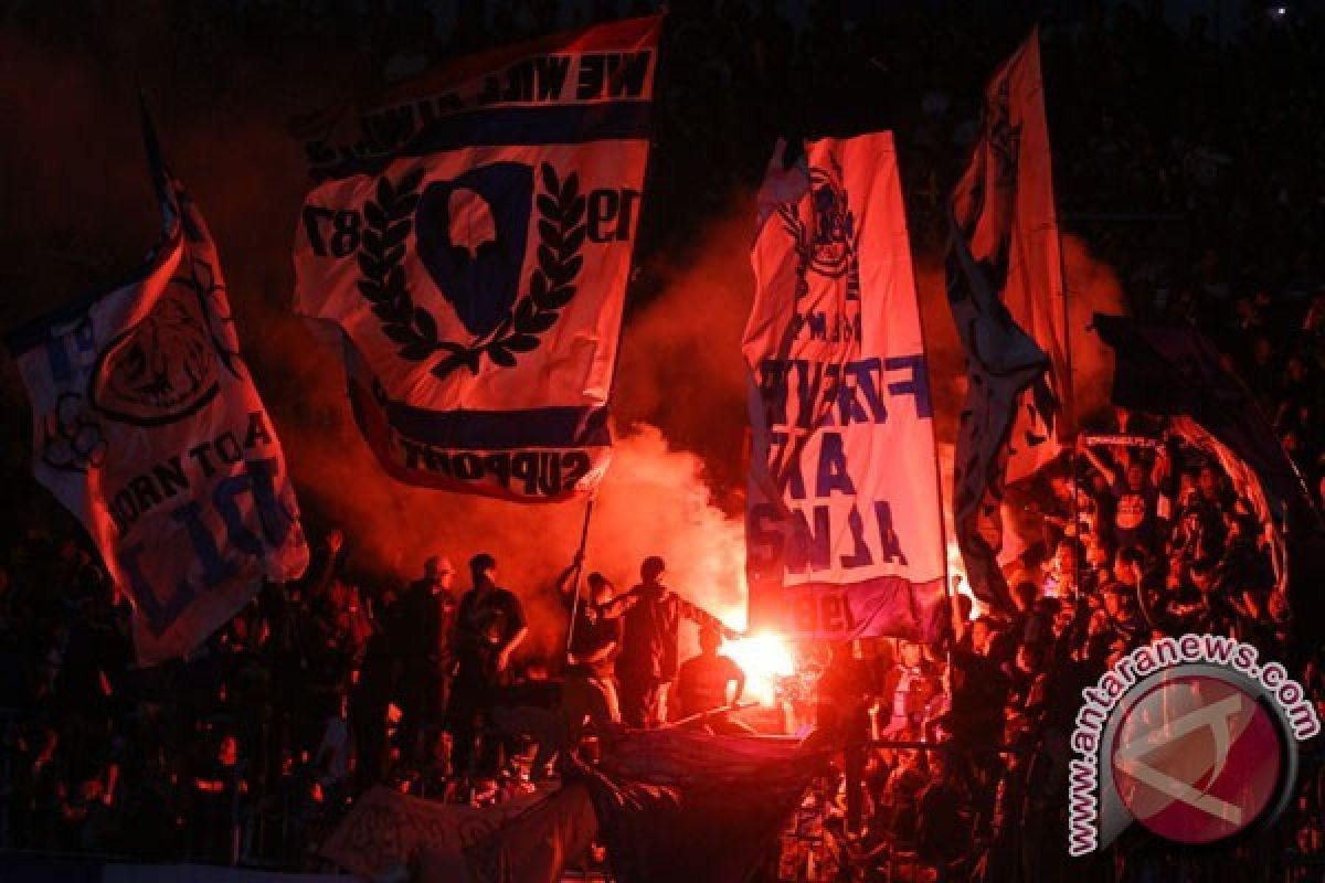 Aremania Dilarang ke Madura