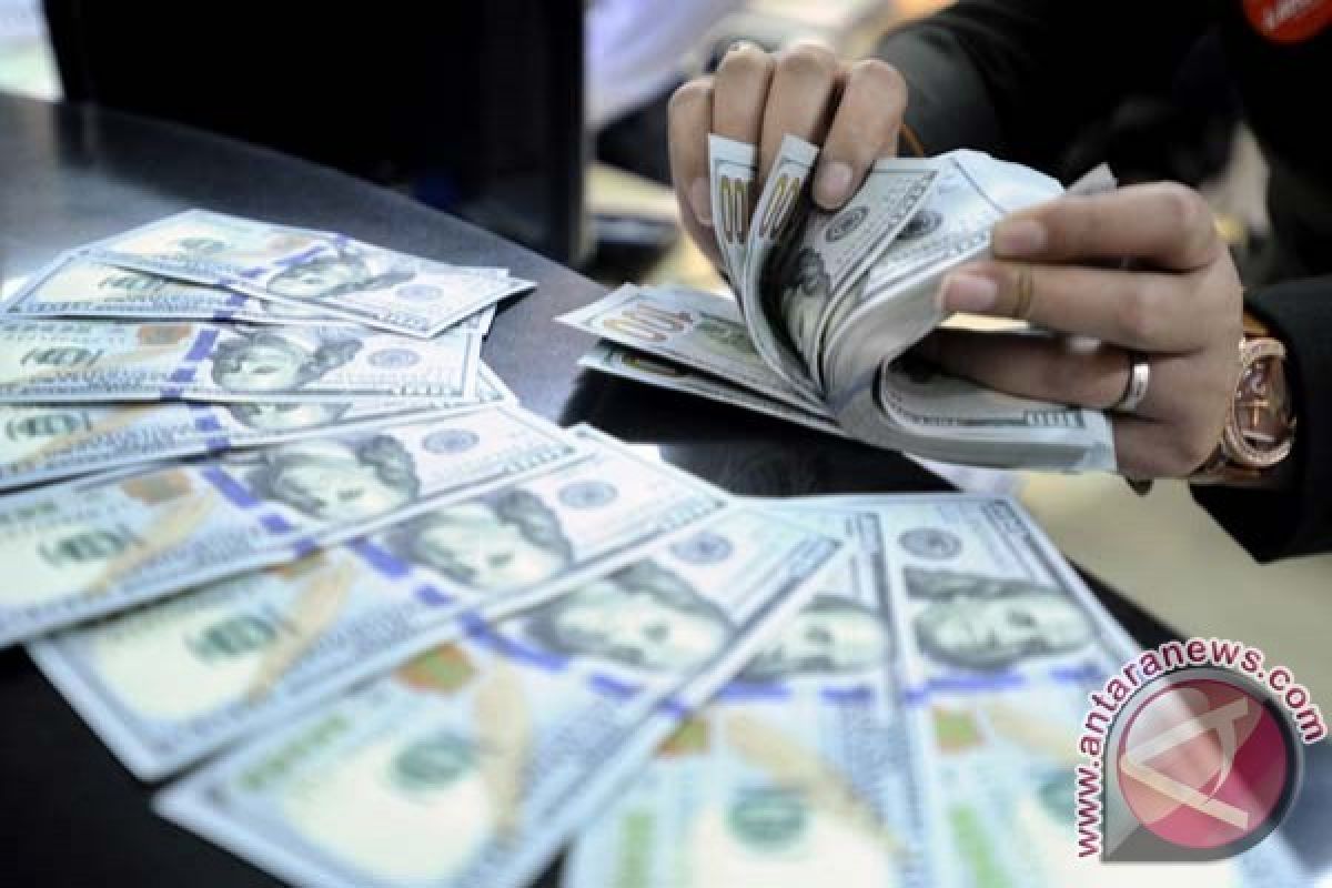 Dolar Amerika Serikat Hentikan Kenaikan Enam Hari Berturut-Turut