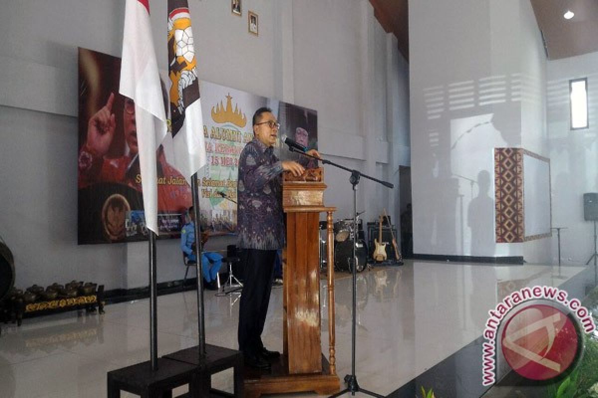 Ketua MPR Menginginkan SMA Kebangsaan Sekolah Terbaik  