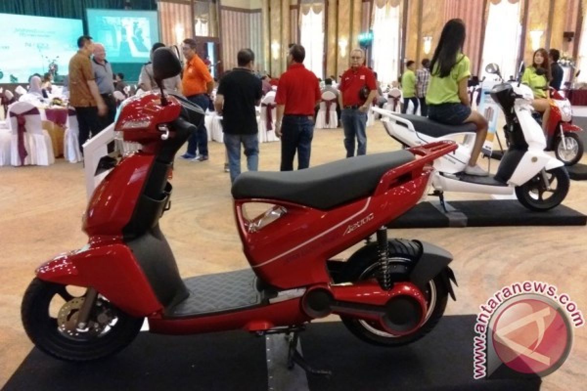 Terra Perkenalkan Motor Listrik seharga Rp79 Juta