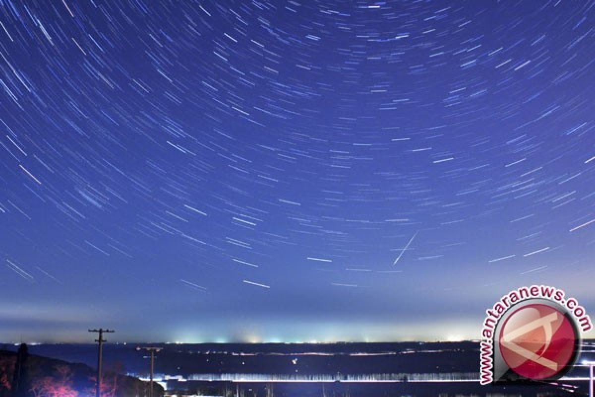 Malam ini menikmati keindahan puncak hujan meteor Geminid