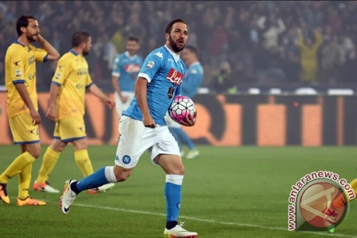 Higuain Merasa Getar Cinta Napoli