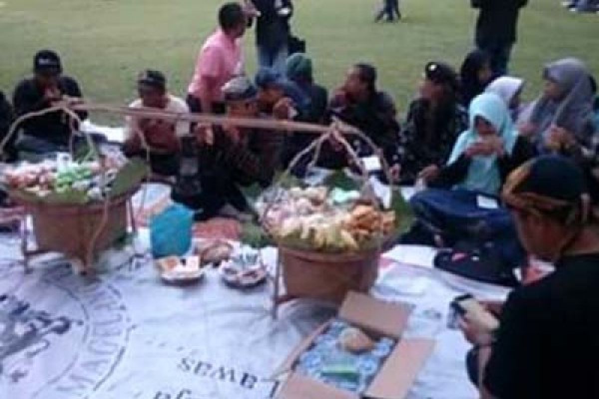 Warga Simpati Pasar Paingan