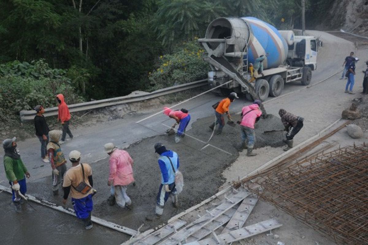 Menanti Tuntasnya Proyek Abadi di Jawa Tengah