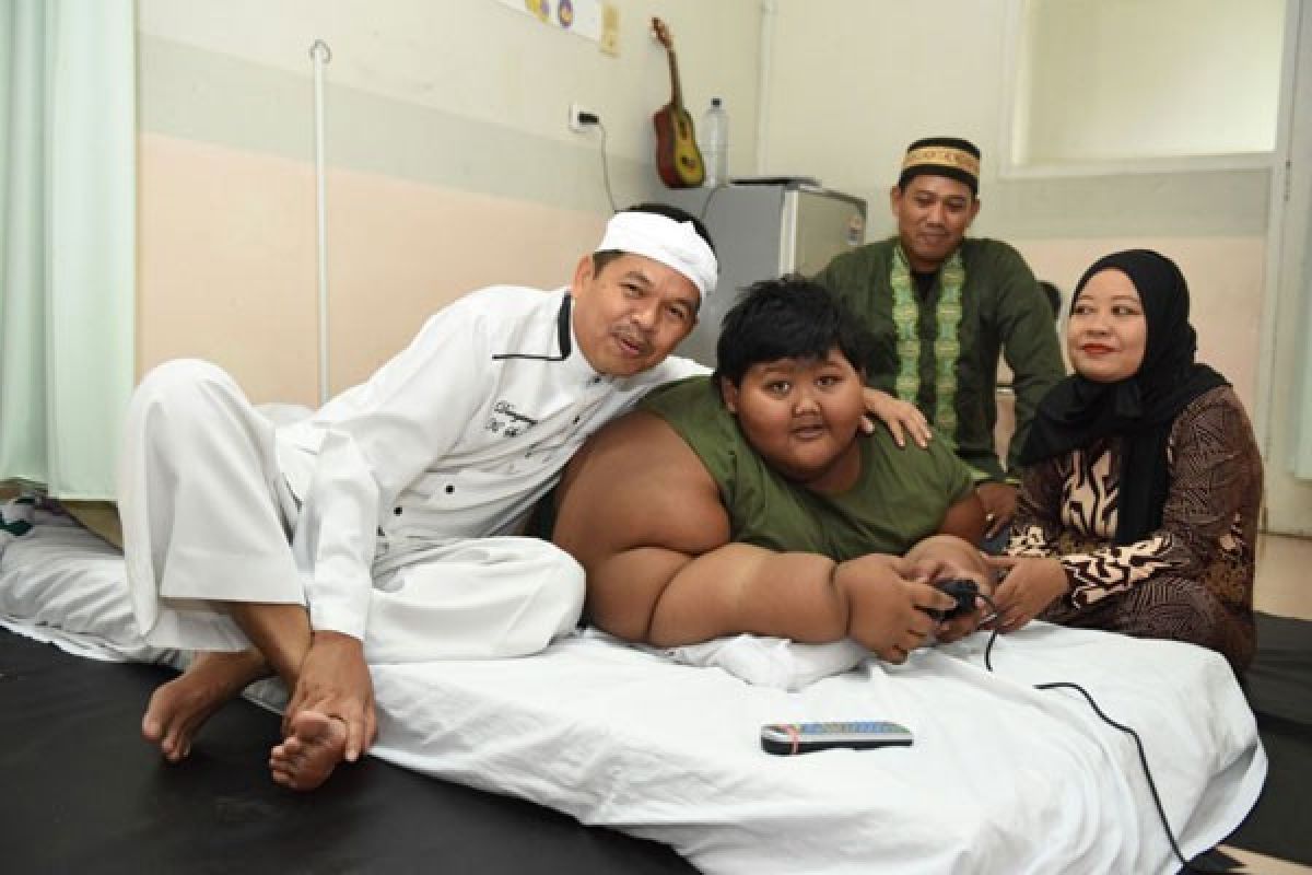 Berkat Menu Diet, Bobot Arya Turun jadi 186 Kilogram