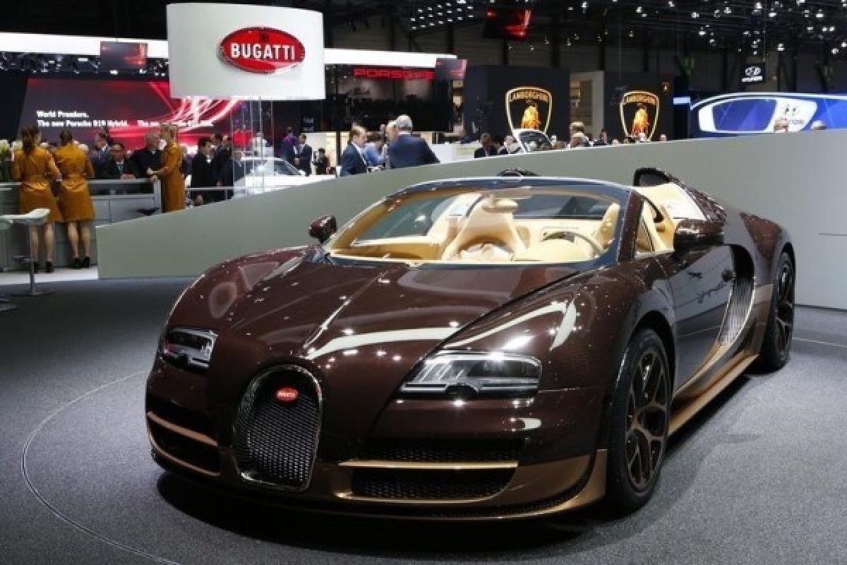 Remaja 13 tahun Kebut Bugatti Veyron 325 km per jam