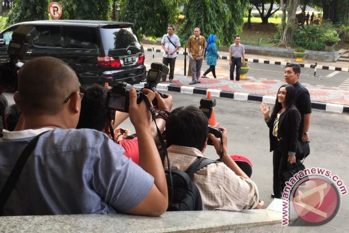 Ditipu dan Dilecehkan, Cita Citata laporkan Seorang Anggota DPR ke MKD