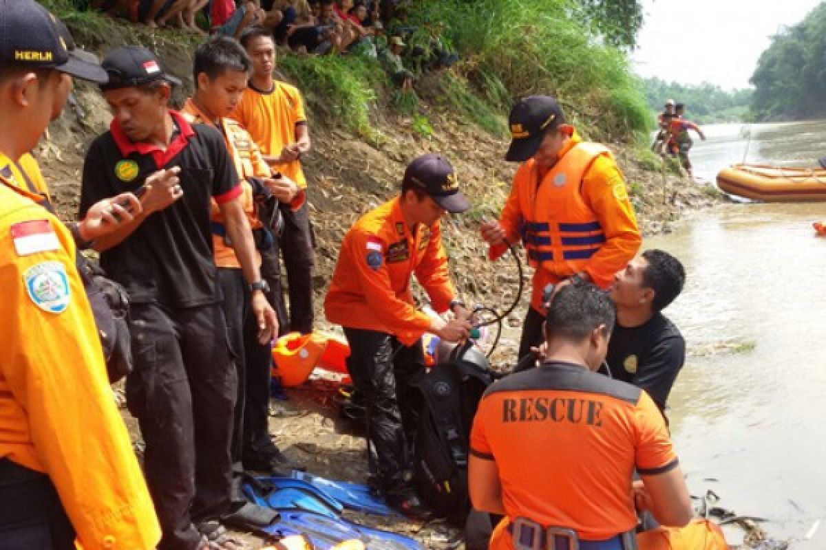 Tak Bisa Berenang, Korban Tenggelam di Sungai Pemali