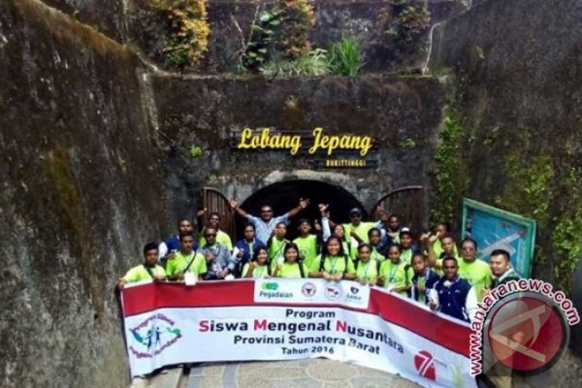 BUMNSMN-SISWA MENGENAL NUSANTARA KUNJUNGI OBYEK WISATA LUBANG JAPANG