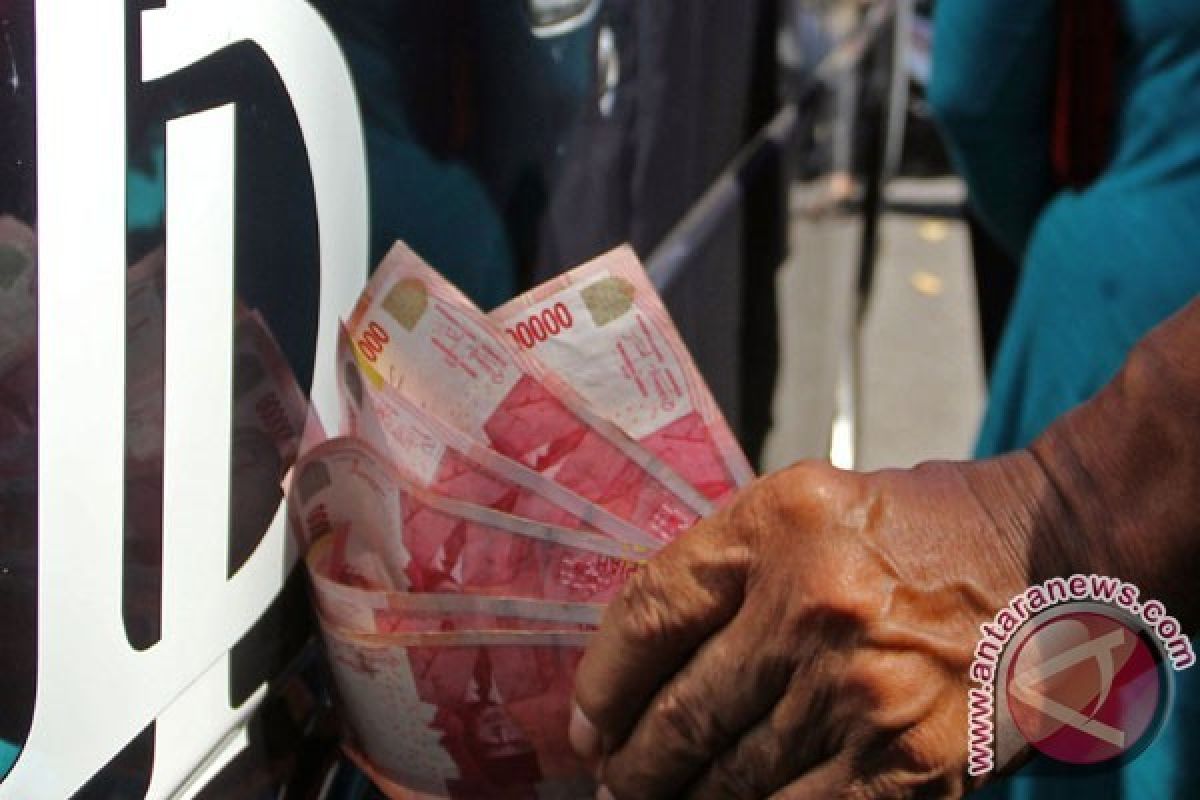 Rupiah Melemah Menjadi Rp13.133 per Dolar AS