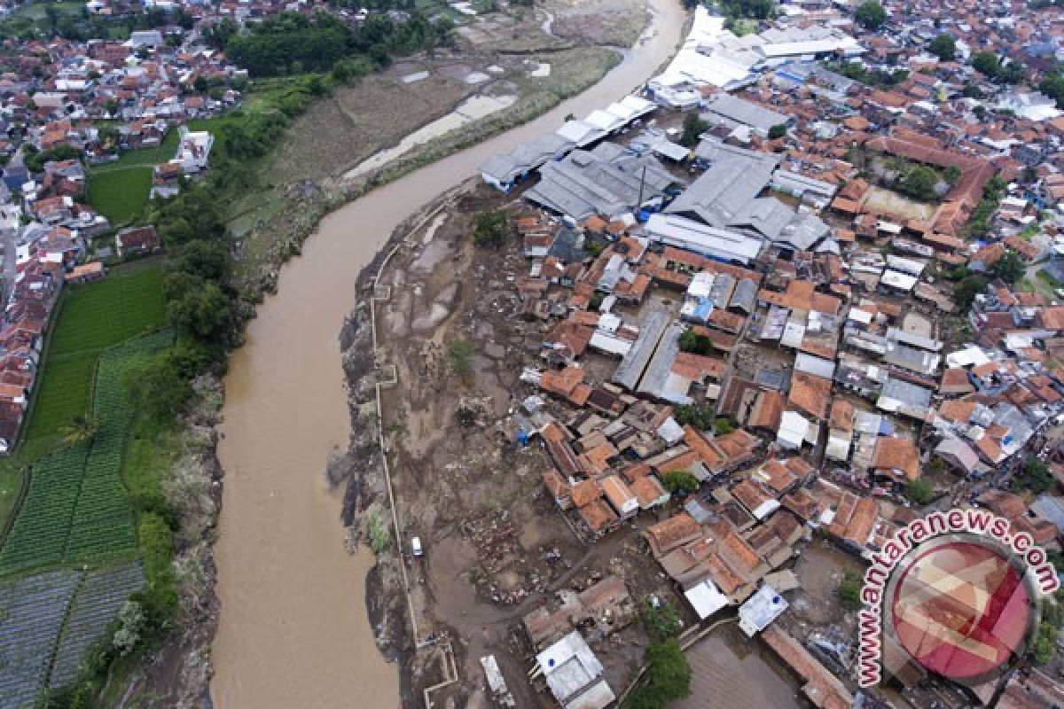 Pencarian 19 Korban Banjir Garut Diintensifkan di Jatigede, sudah 34 Meninggal