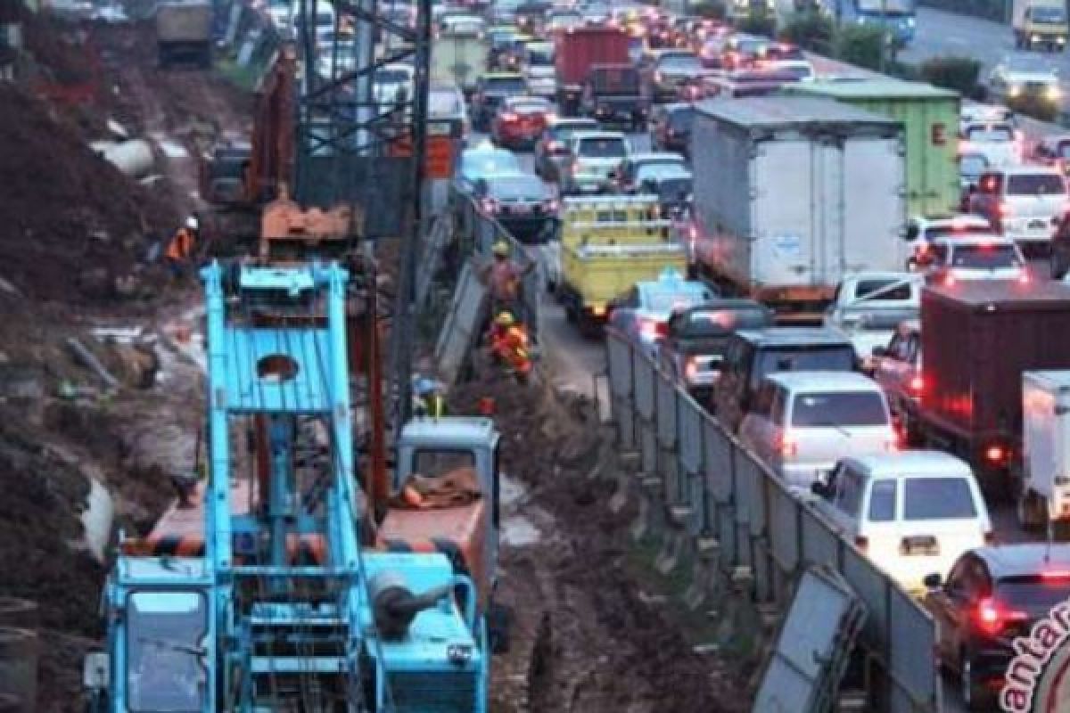 Presiden Jokowi Lakukan Kunjungan Pembangunan proyek LRT Jabodebek