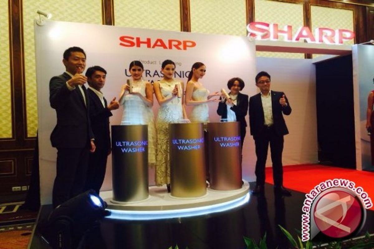 Wow! Sharp Gunakan Teknologi Ultrasonic Penghilang Noda Pakaian