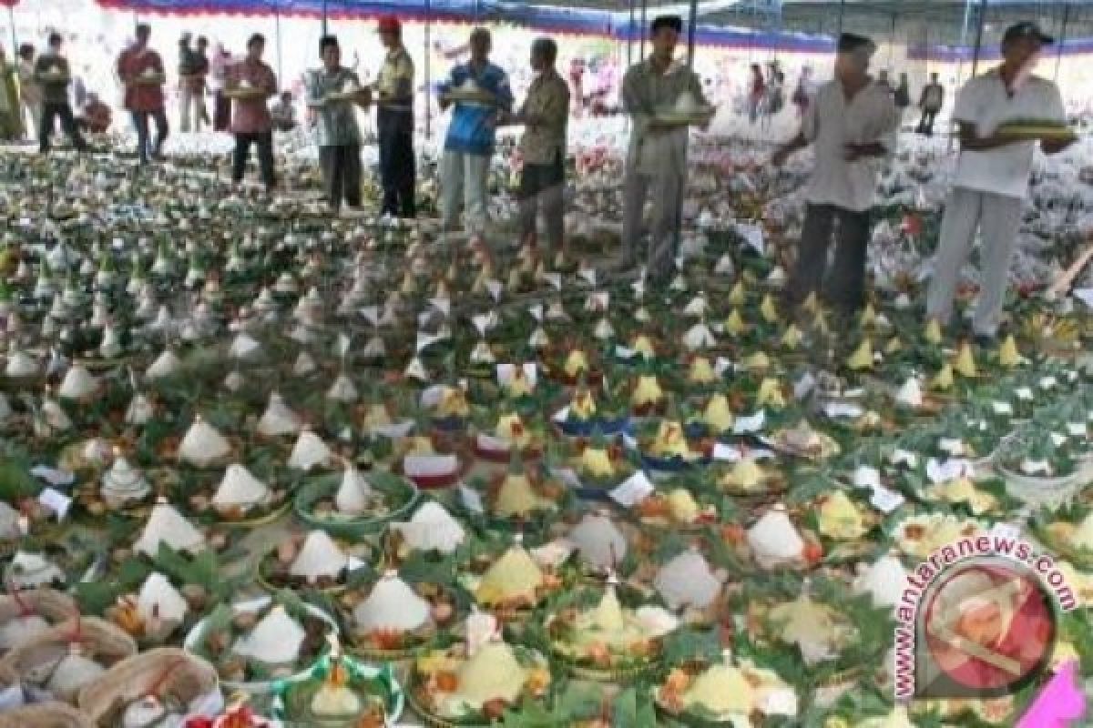 Di Semarang 310 Tumpeng Sambut 1 Muharram