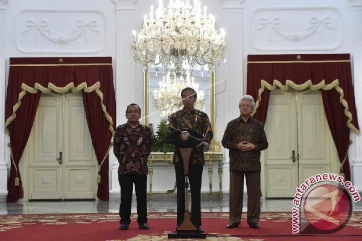 Presiden Jokowi Sampaikan Duka Cita Meninggalnya Bhumibol