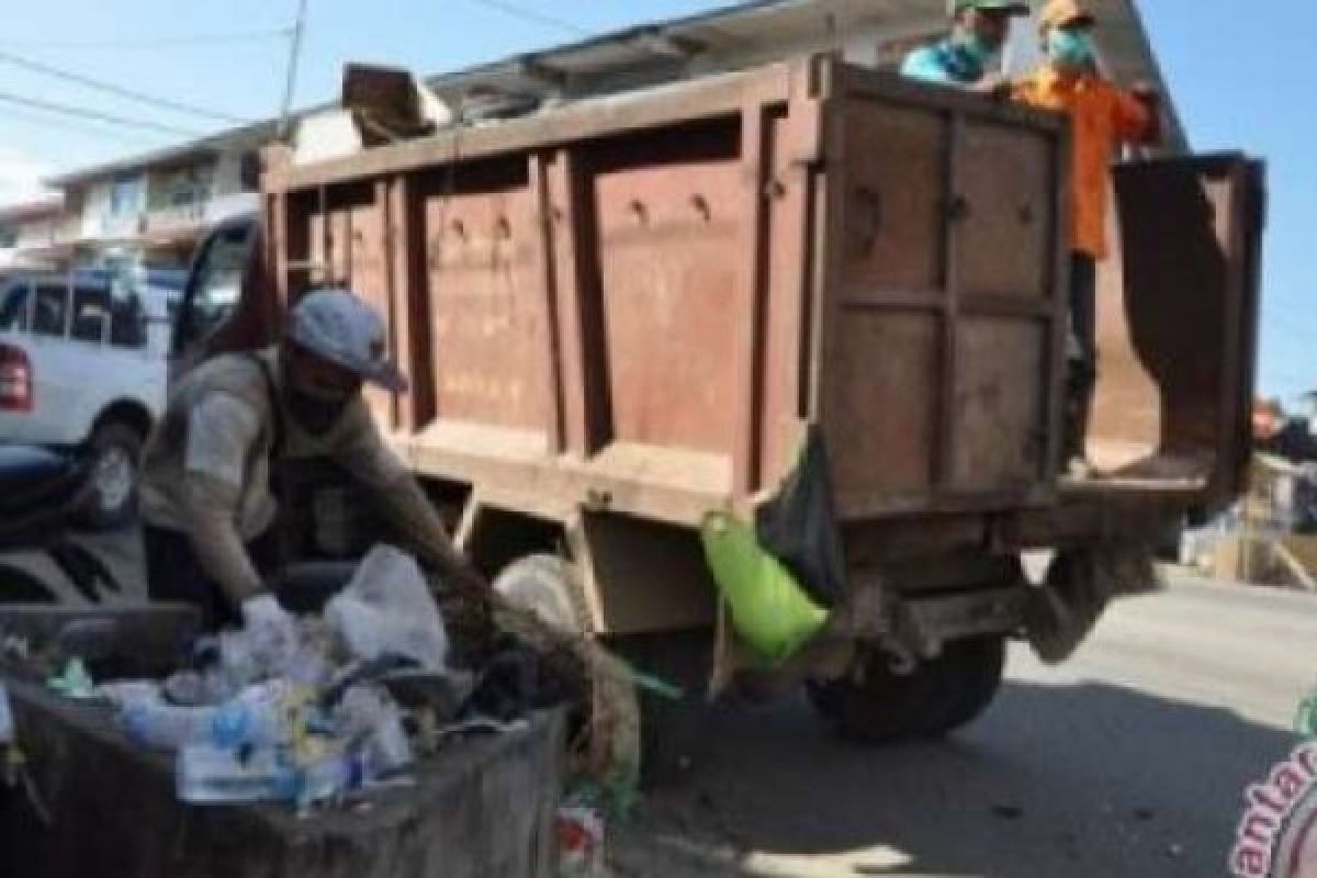 Pemko Pekanbaru Usahakan Tidak Potong Honor THL Kebersihan