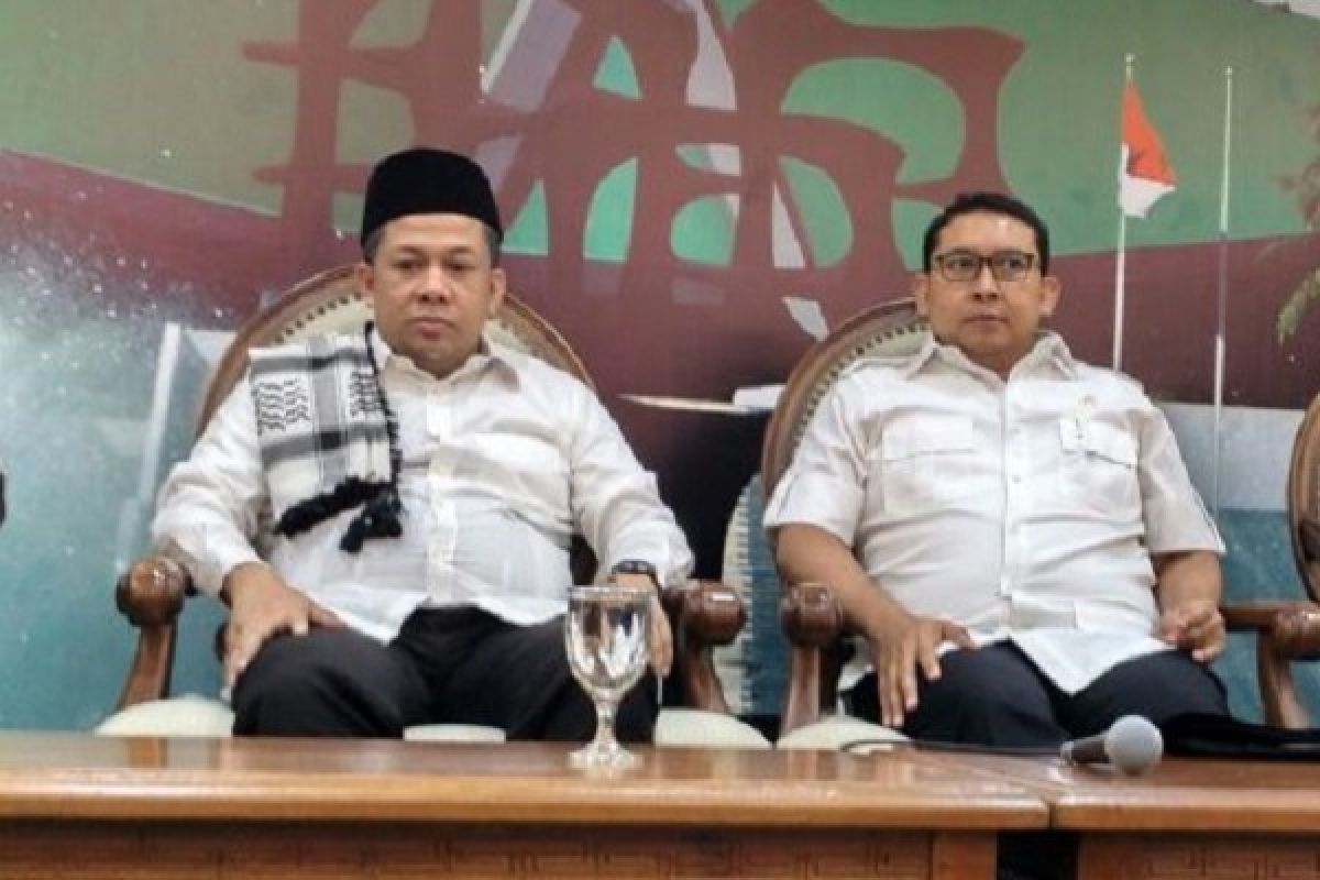 Fahri Hamzah dan Fadli Zon Dilaporkan ke MKD