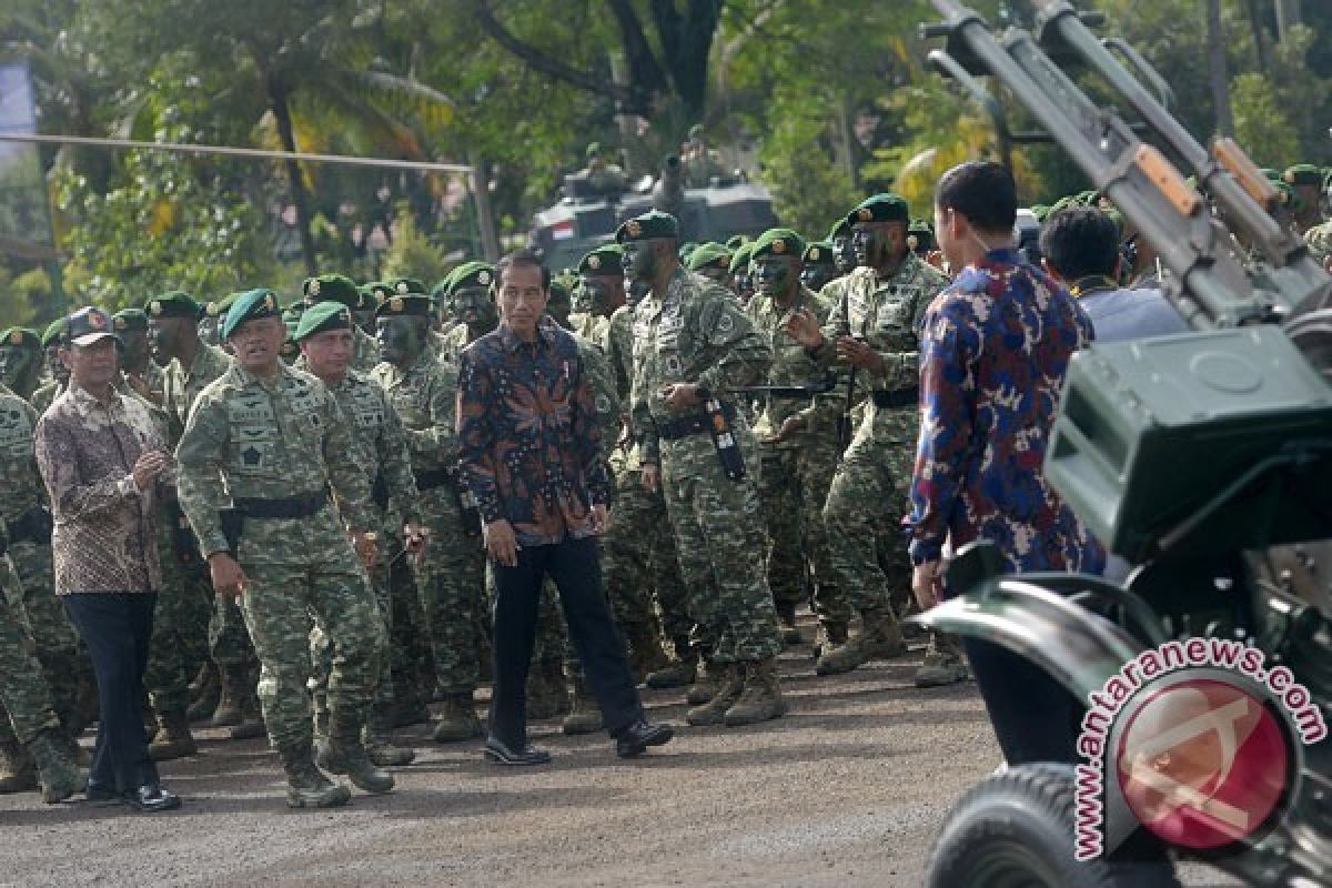 Presiden Kunjungi Markas Kostrad di Cilodong