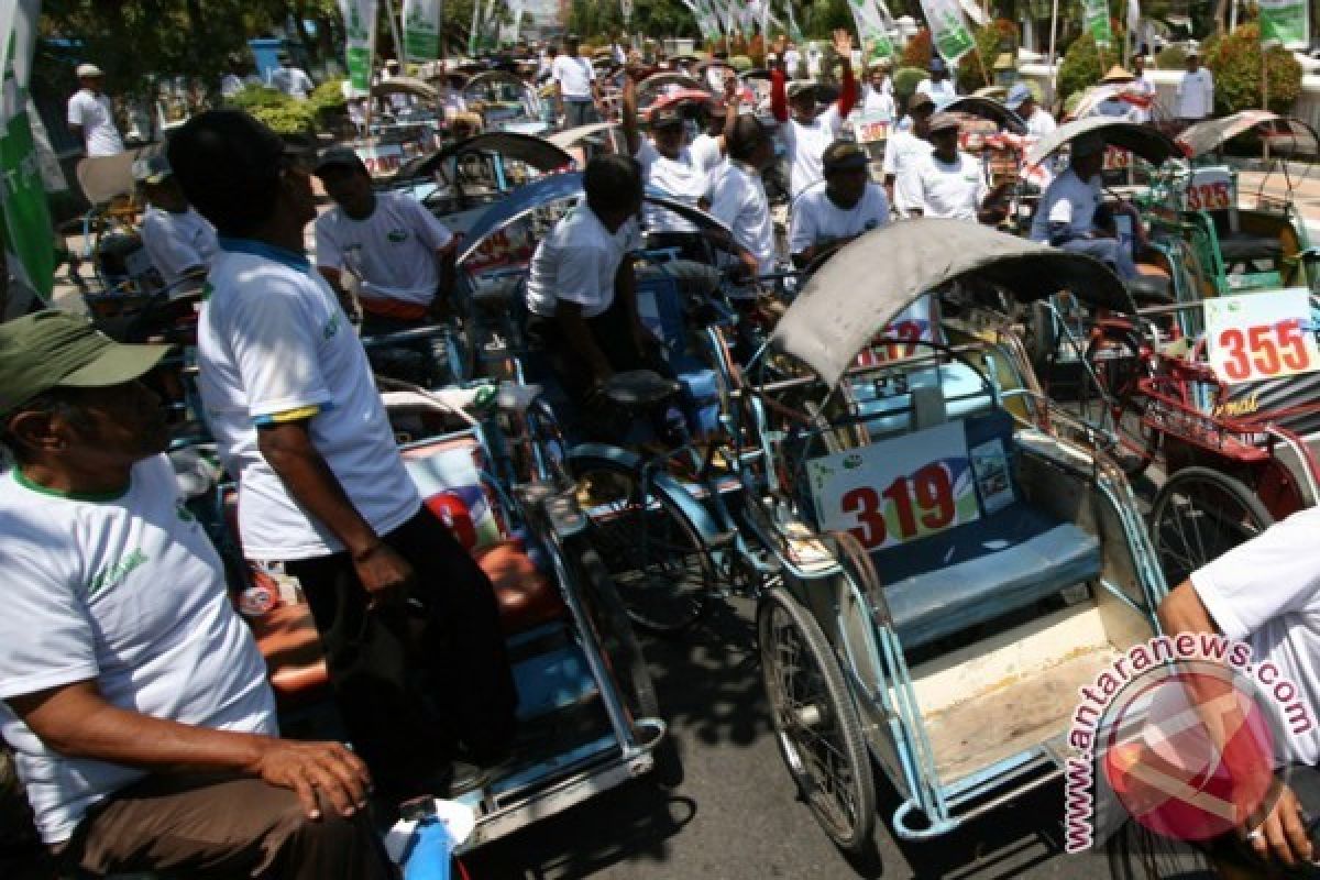 Pengojek dan Tukang Becak di Kudus Tolak Mobil Wisata