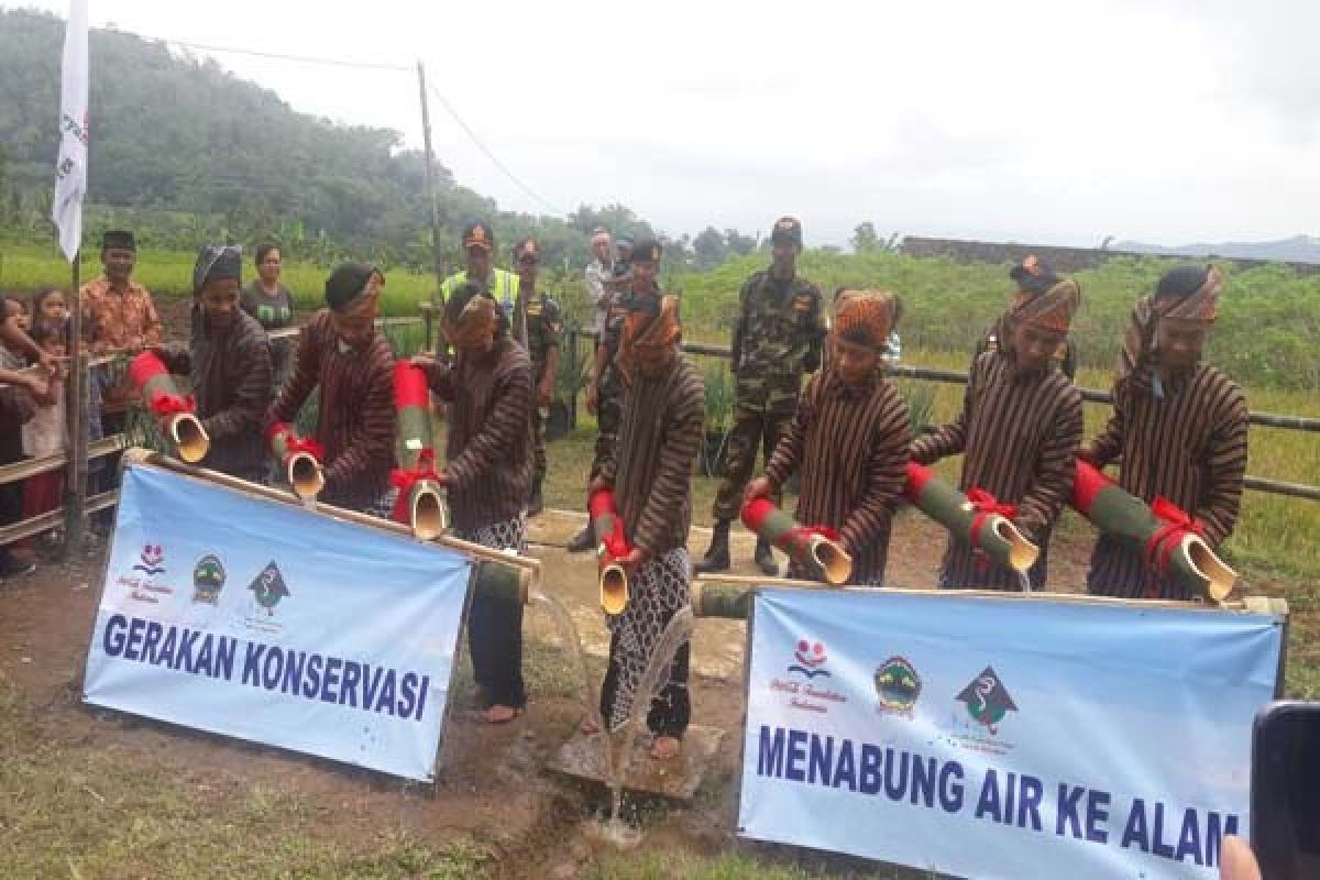 Ratusan Sumur Resapan Dibangun di Lereng Sumbing