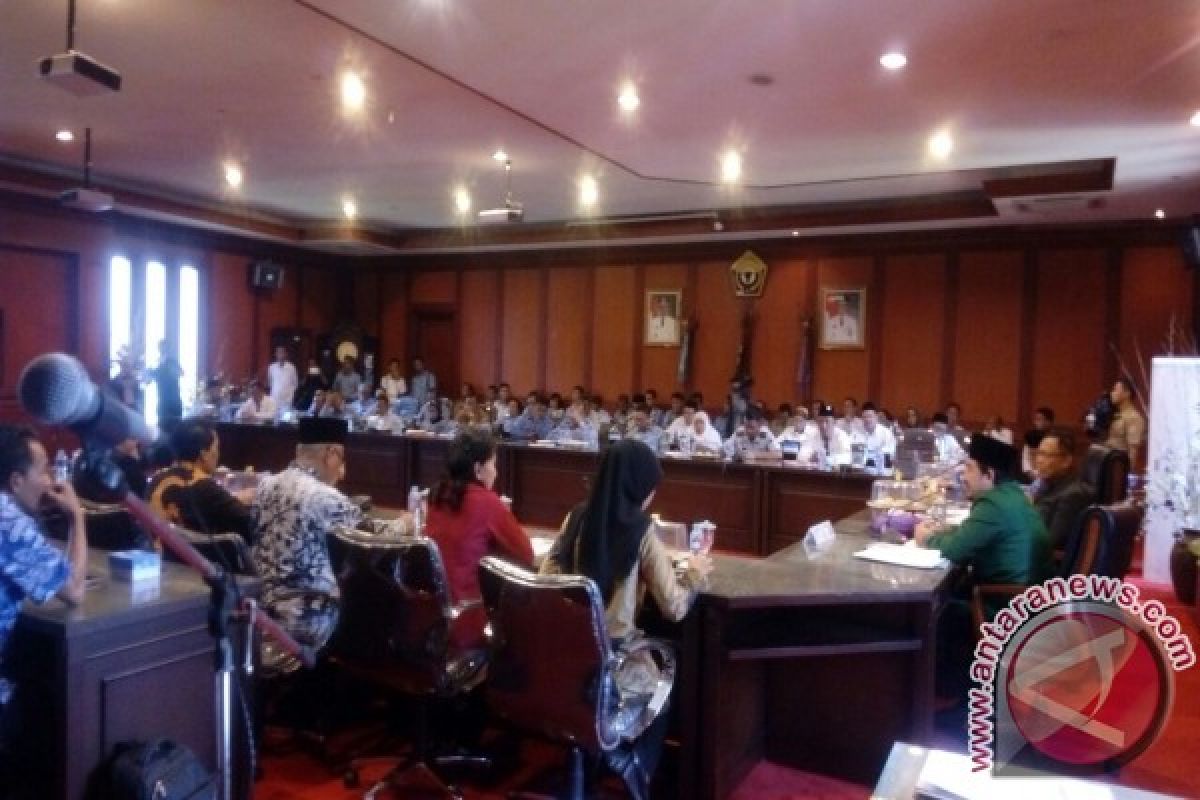 Komisi VIII DPR Kunjungan Kerja Di Kendari