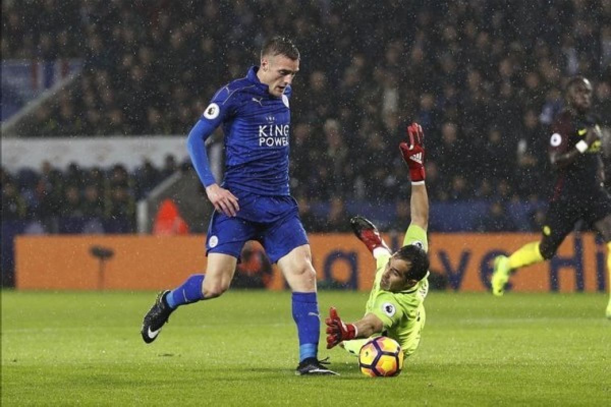 Tekel Keras, Jamie Vardy Terkena Skors Tiga Pertandingan