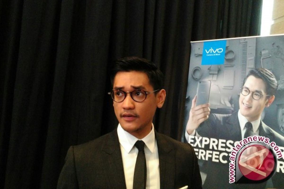 Garap album baru, Afgan kolaborasi dengan Sheila Majid