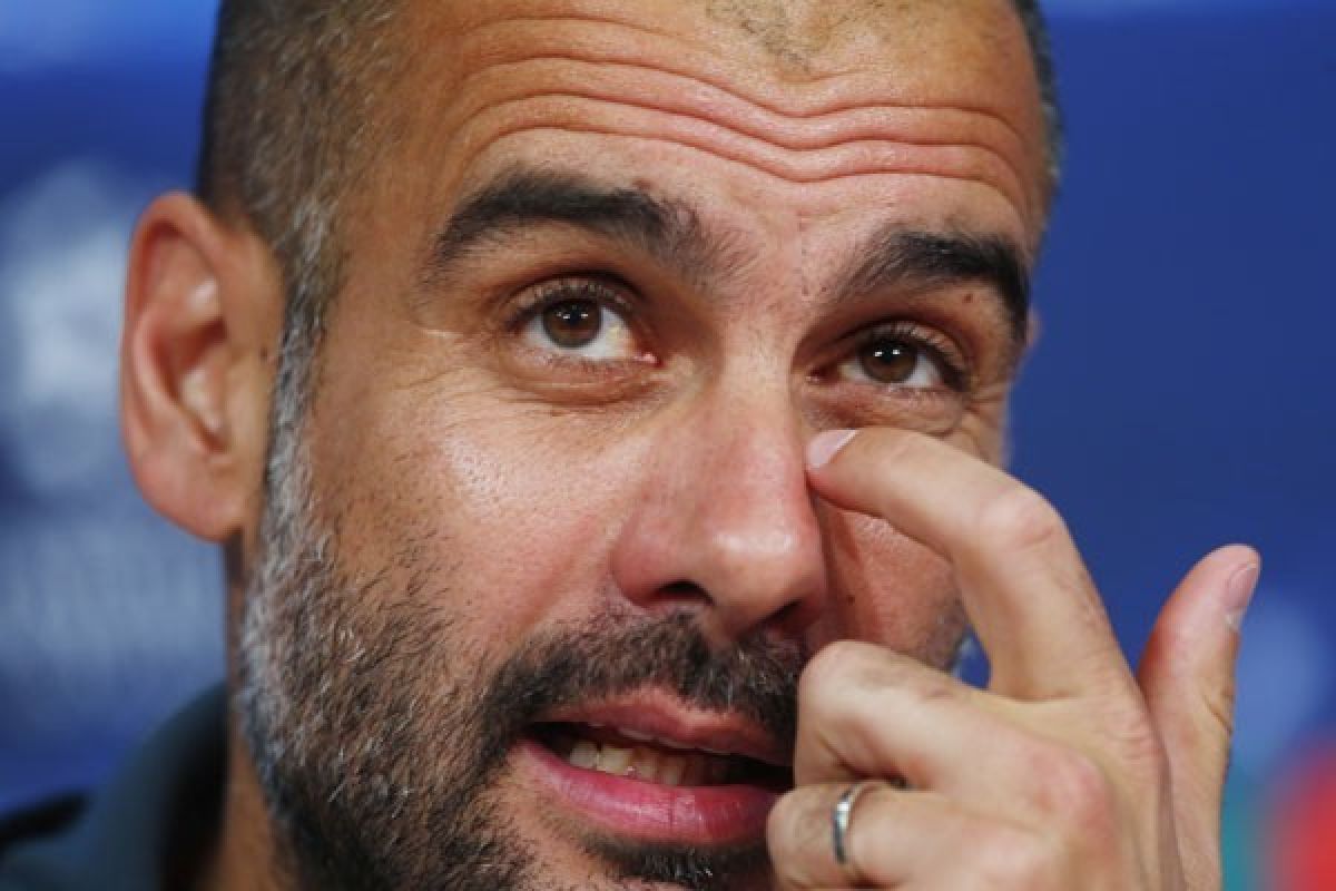 Guardiola Ogah Komentari Kartu Merah Kyle Walker