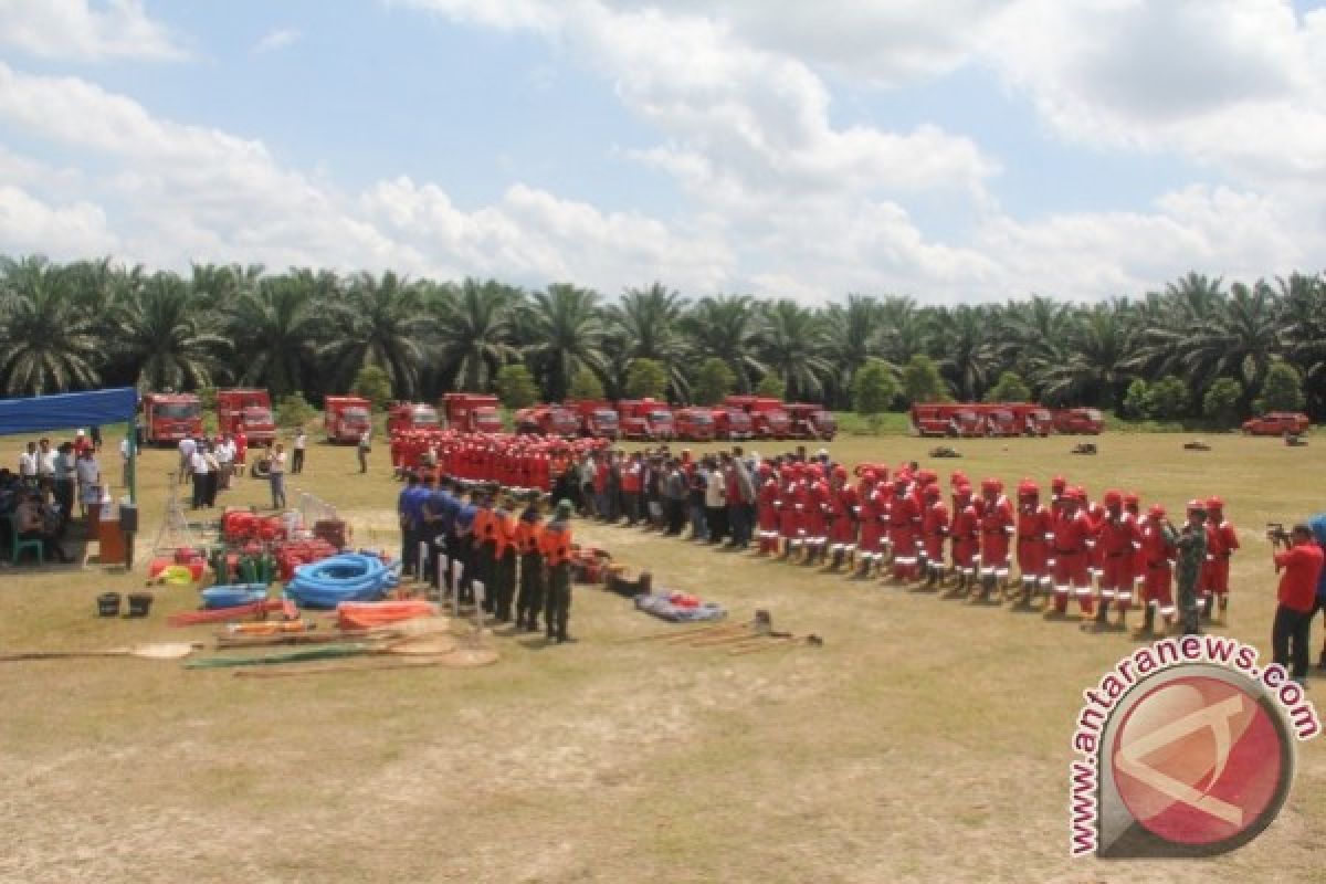 PT Sukajadi Sawit Mekar Latih Ratusan Warga Tanggulangi Kebakaran Hutan dan Lahan