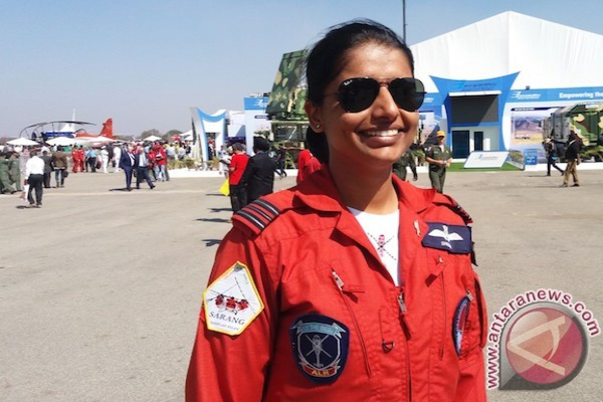 India Memiliki Perwira Penerbang Wanita di Tim Aerobatik