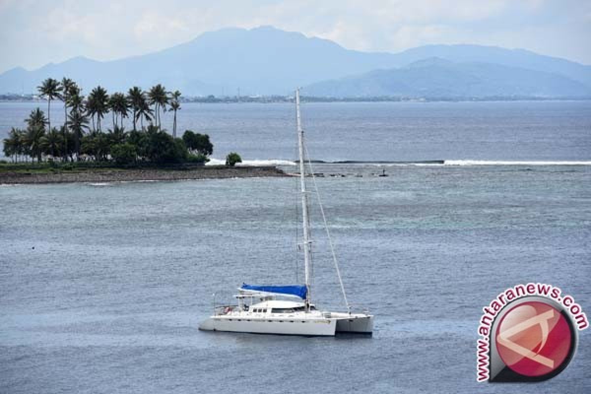 Seratus Orang Agen Perjalanan Wisata Ke Lombok 